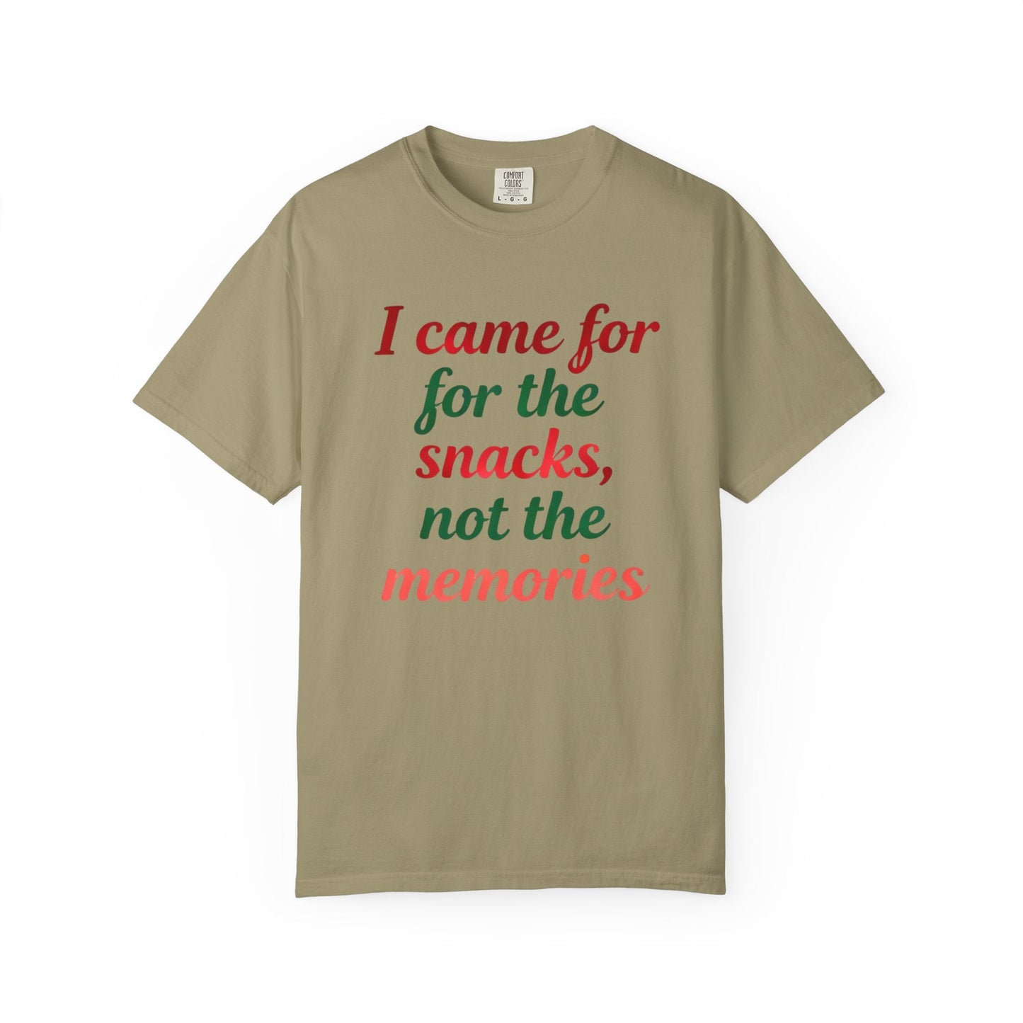 I Came for the Snacks, Not the Memories – Reluctant Holiday Comfort Colors Tee