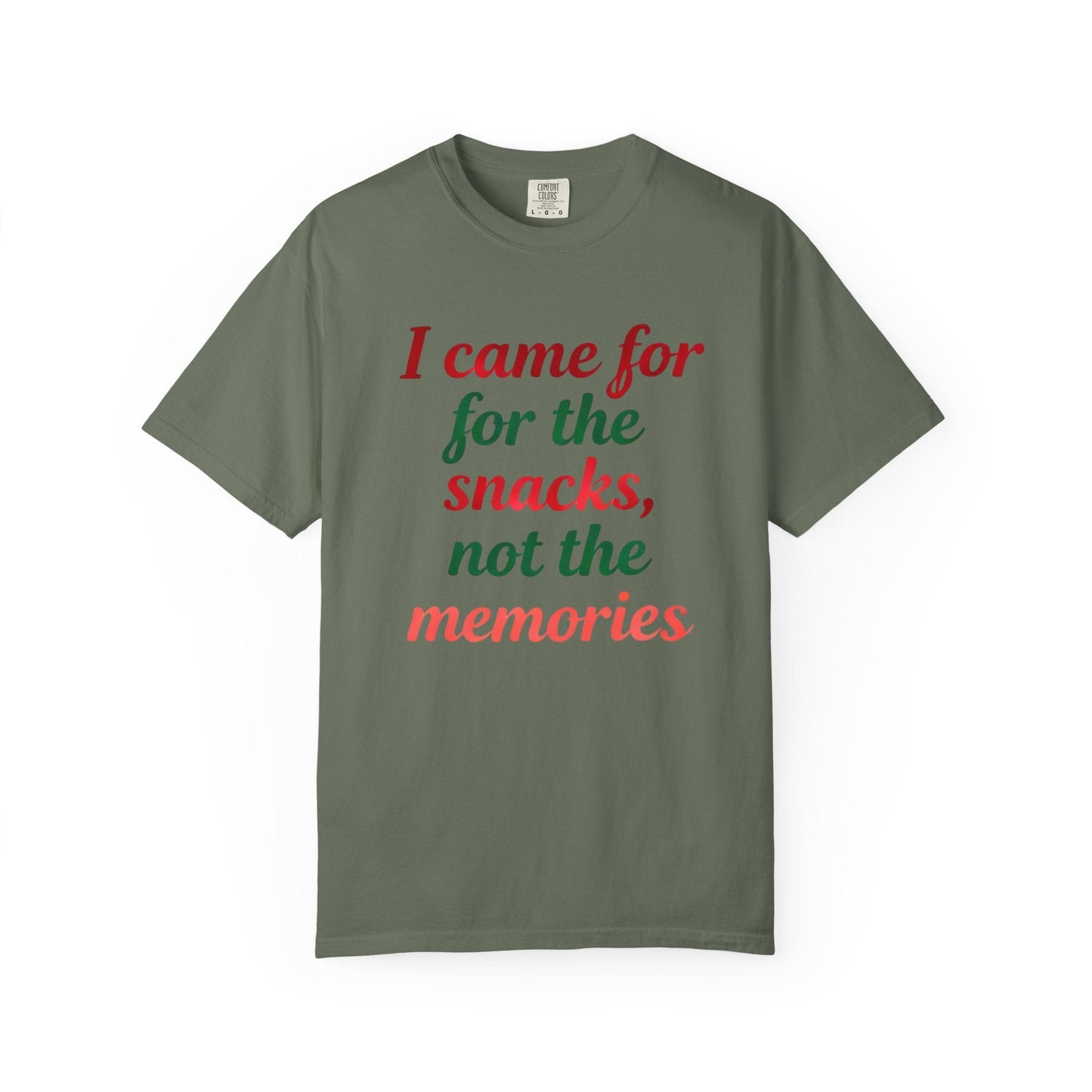 I Came for the Snacks, Not the Memories – Reluctant Holiday Comfort Colors Tee