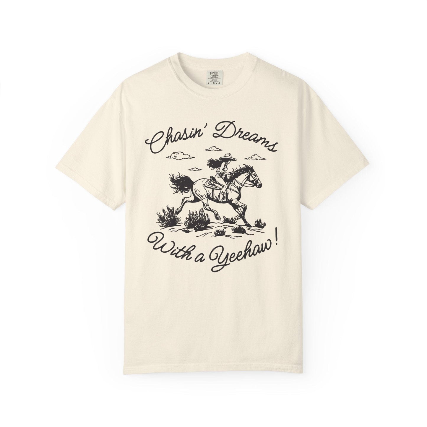 Chasin’ Dreams With a Yeehaw Tee – Retro Cowgirl Line Art Shirt