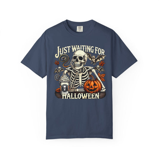 Just Waiting for Halloween – Skeleton Coffee Tee